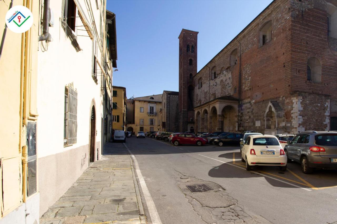 Antica Piazza Apartment By Tuscanywego Lucca Exteriér fotografie